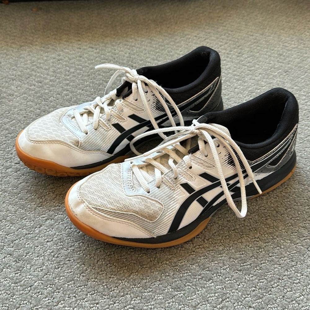 ASICS Gel Rocket 9 Volleyball shoes
